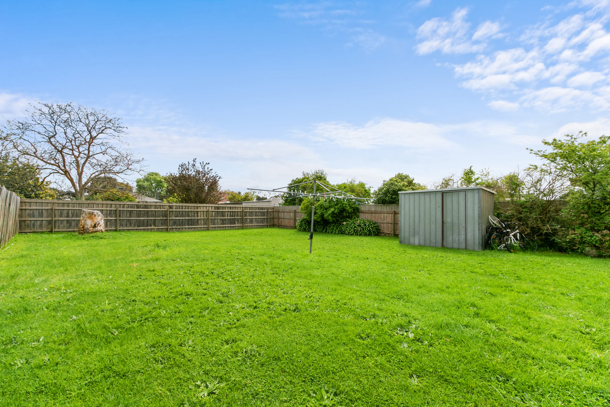 18 Alexander Avenue, Moe VIC 3825, Moe - Thumbnail 8