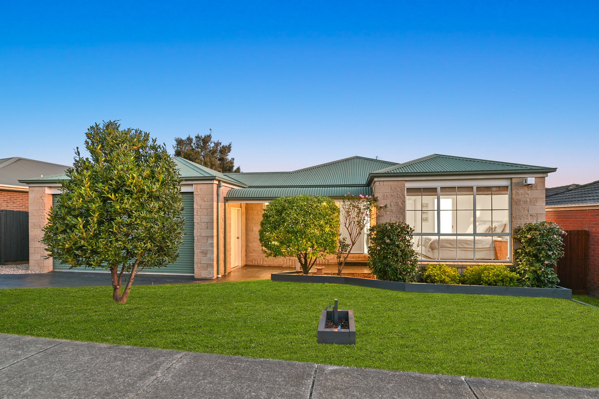 26 Earlsfield Drive, Berwick VIC 3806, Berwick - Thumbnail 2