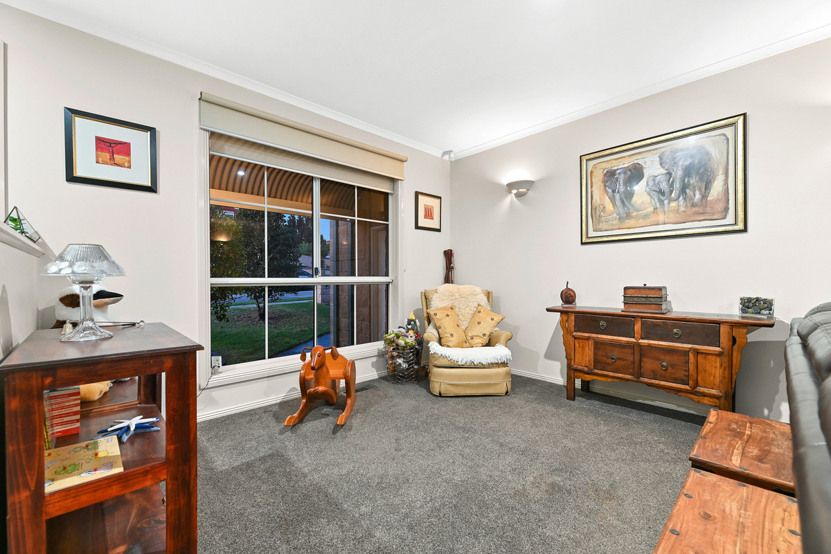 26 Earlsfield Drive, Berwick VIC 3806, Berwick - Thumbnail 5