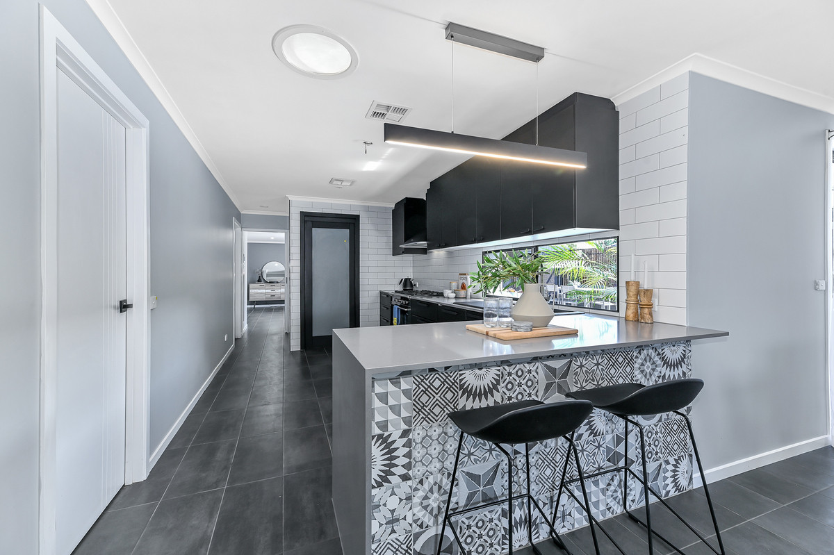 12 Fairleigh Court, Narre Warren VIC 3805, Narre Warren - Thumbnail 3