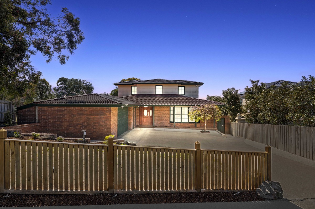 7 Bellara Way, Wheelers Hill VIC 3150, Wheelers Hill - Thumbnail 2