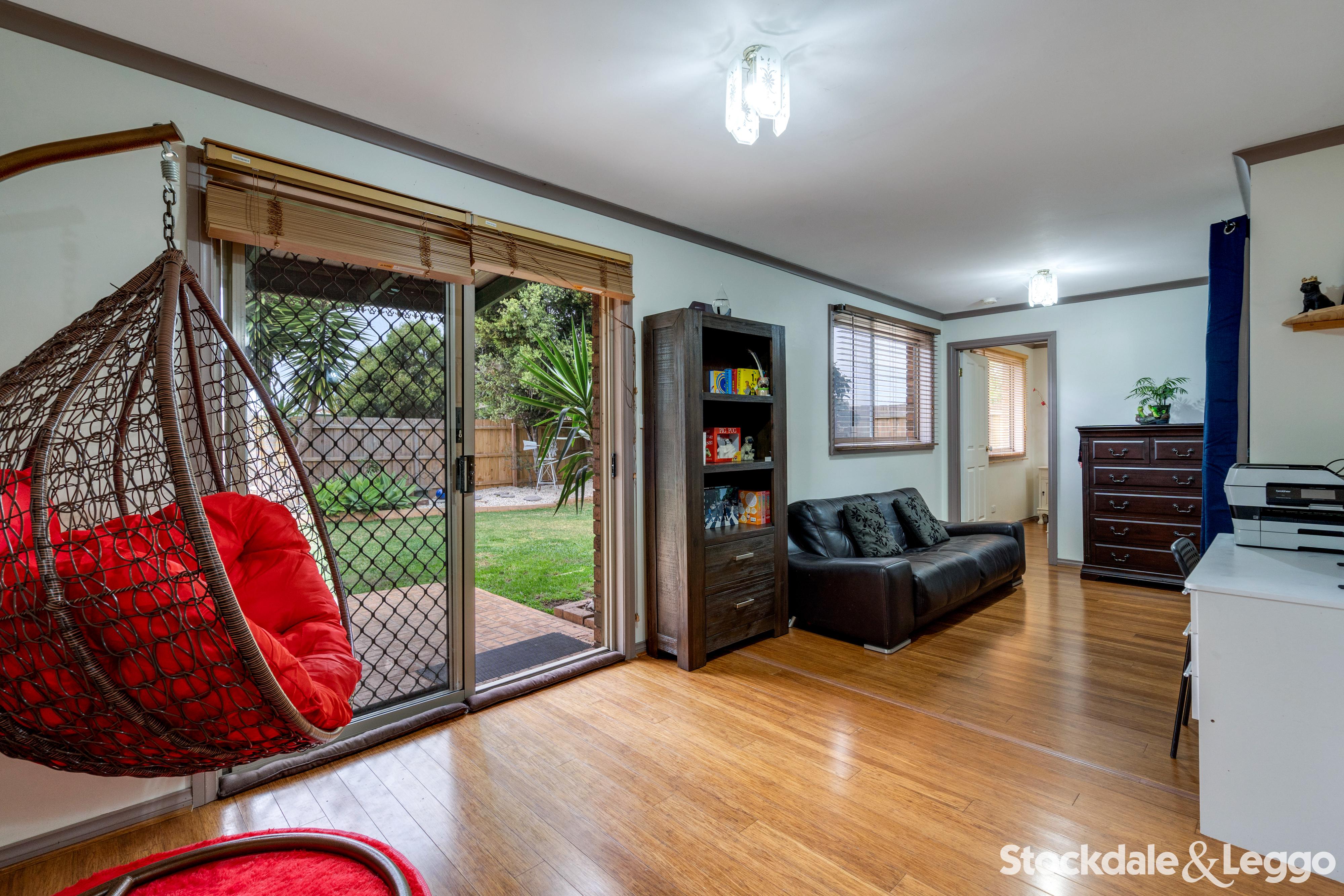 52 Rearden Crescent, Roxburgh Park VIC, Roxburgh Park - Thumbnail 6