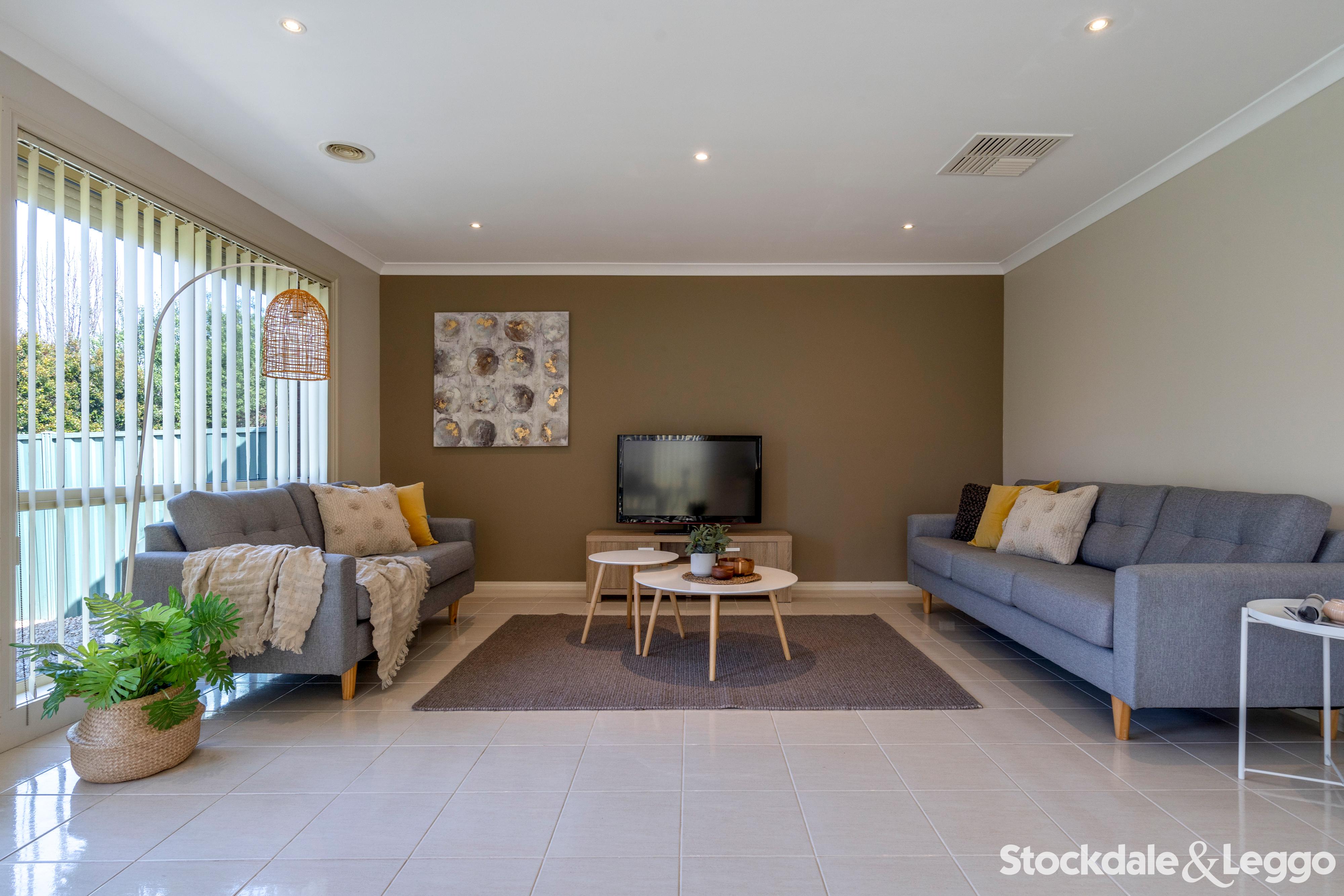 17 Fawkner Lane, Craigieburn VIC, Craigieburn - Thumbnail 7