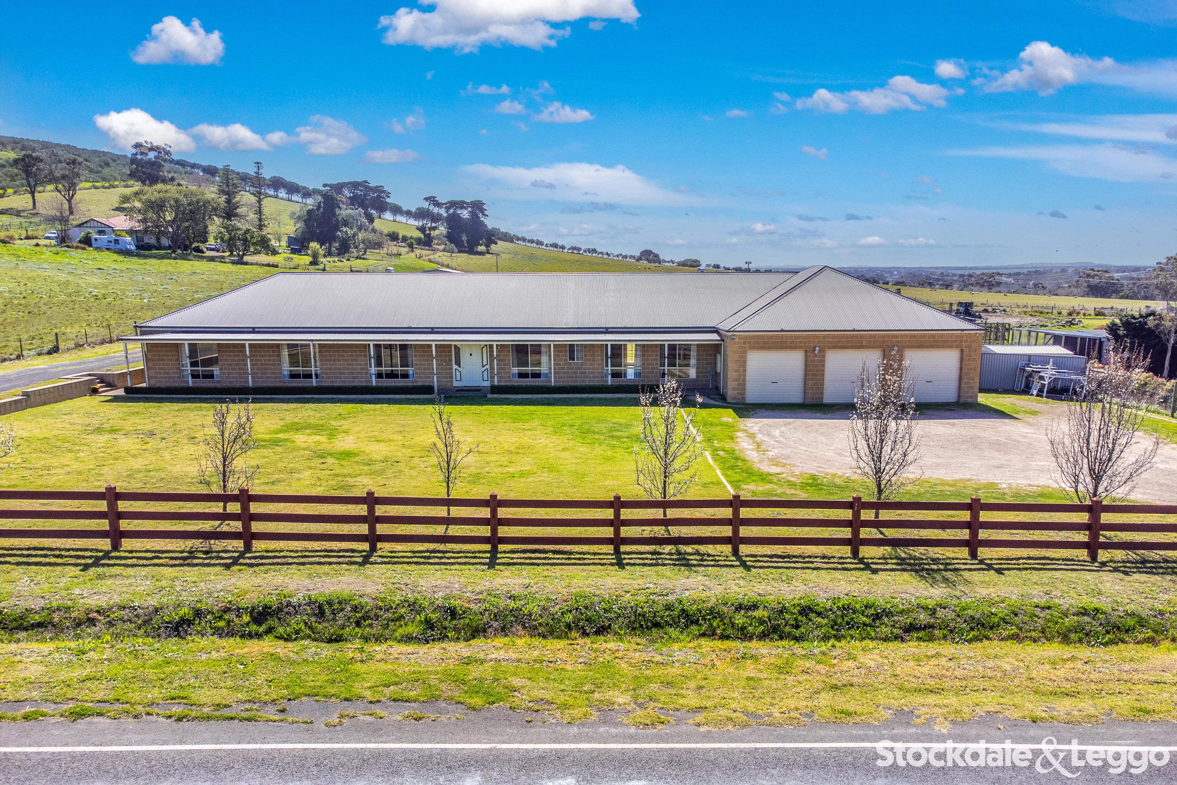 56 Burge Drive, Sunbury VIC, Sunbury - Thumbnail 6