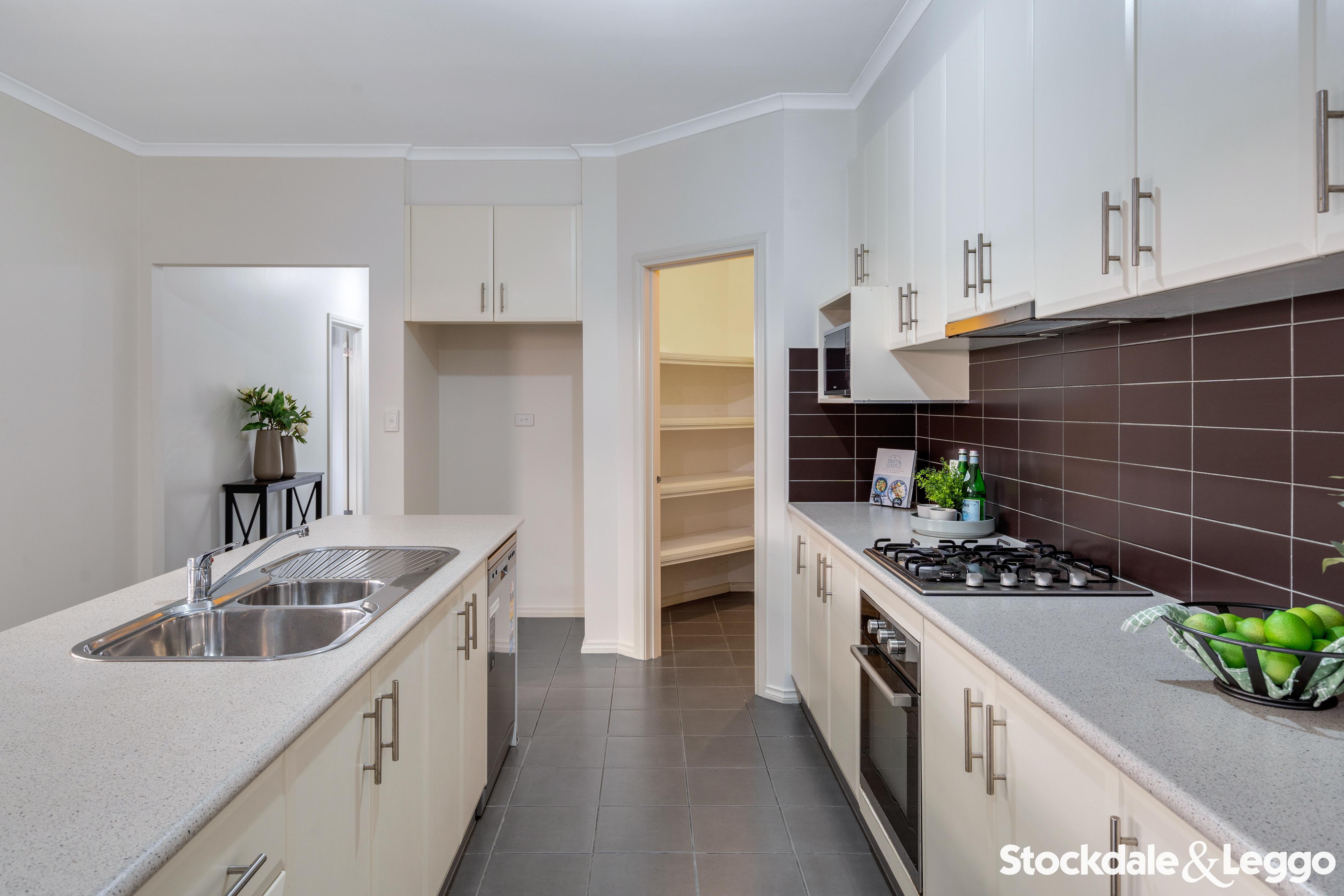 316 Waterview Blvd, Craigieburn VIC, Craigieburn - Thumbnail 4