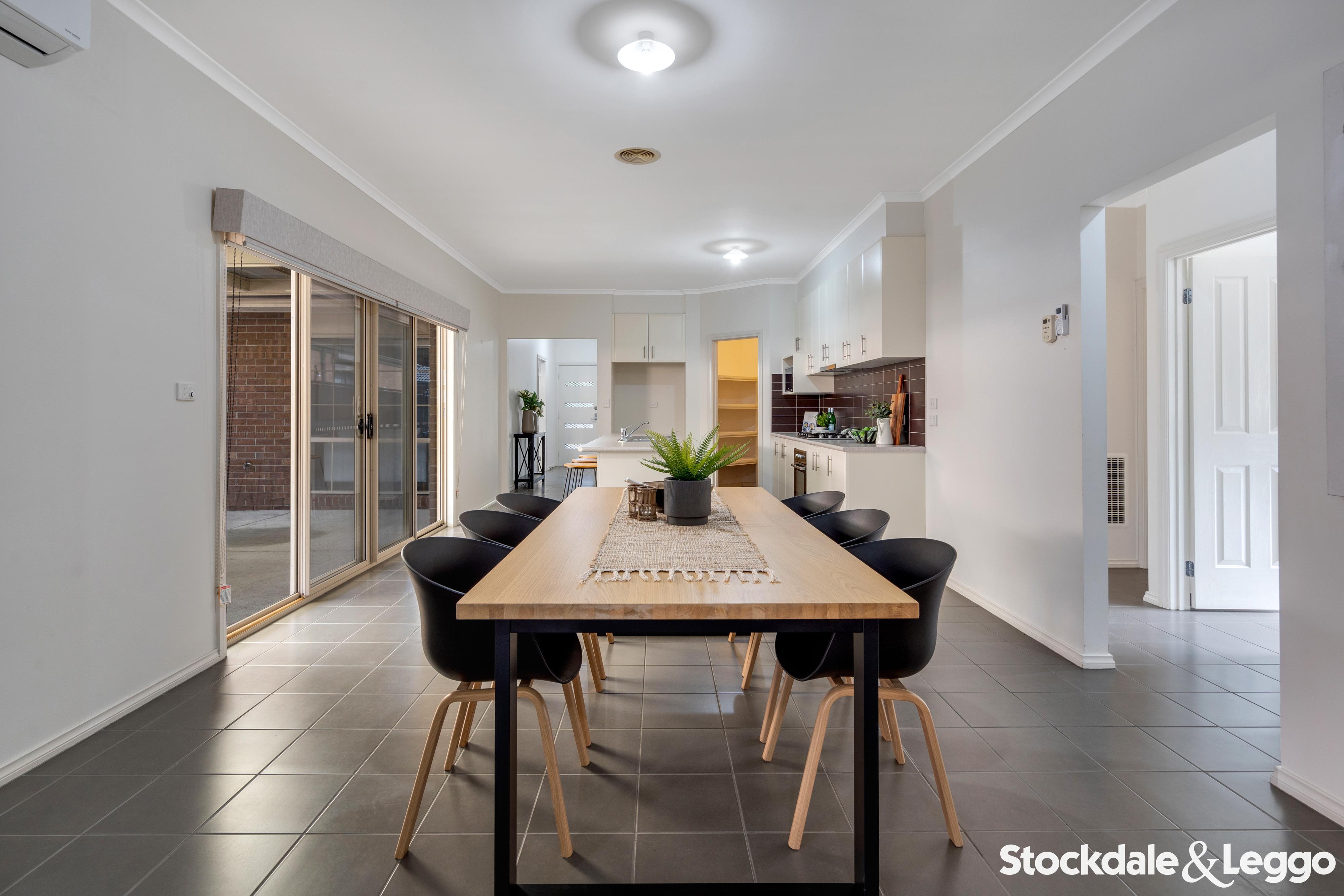 316 Waterview Blvd, Craigieburn VIC, Craigieburn - Thumbnail 5