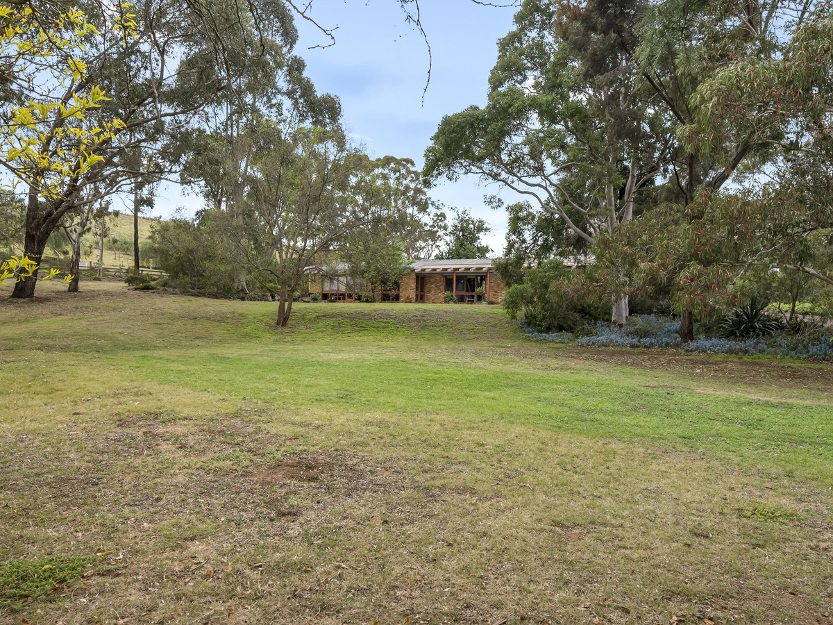 9 Lawson Road, BACCHUS MARSH VIC 3340, Merrimu - Thumbnail 2