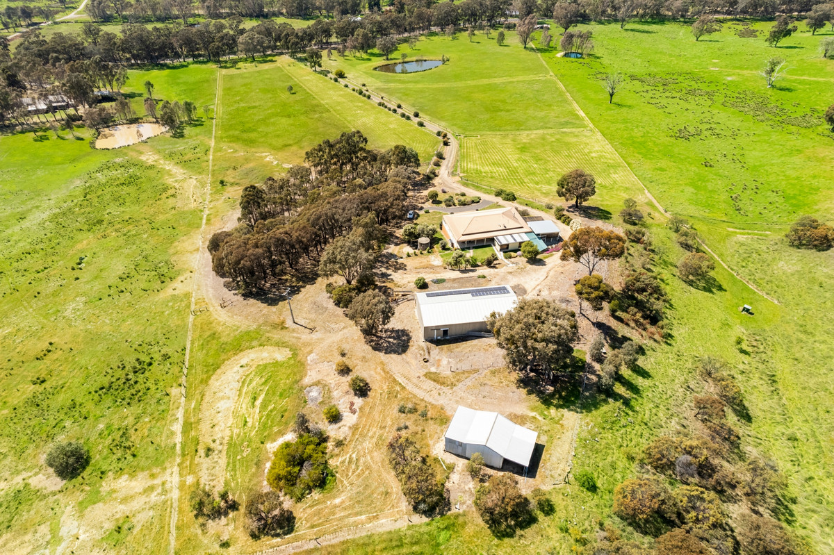 1330 Highlands Road, Whiteheads Creek VIC 3660, Whiteheads Creek - Thumbnail 2