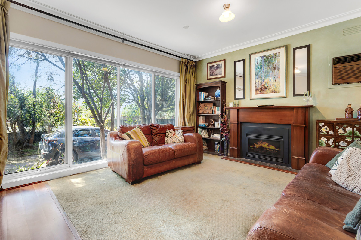 50 Romoly Drive, Forest Hill VIC 3131, Forest Hill - Thumbnail 2