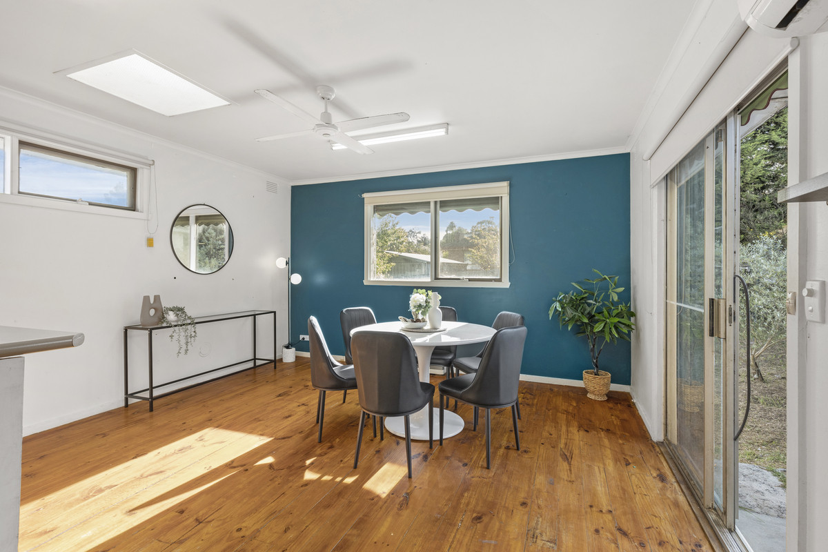 10 Russell Cr, Mount Waverley VIC 3149, Mount Waverley - Thumbnail 5