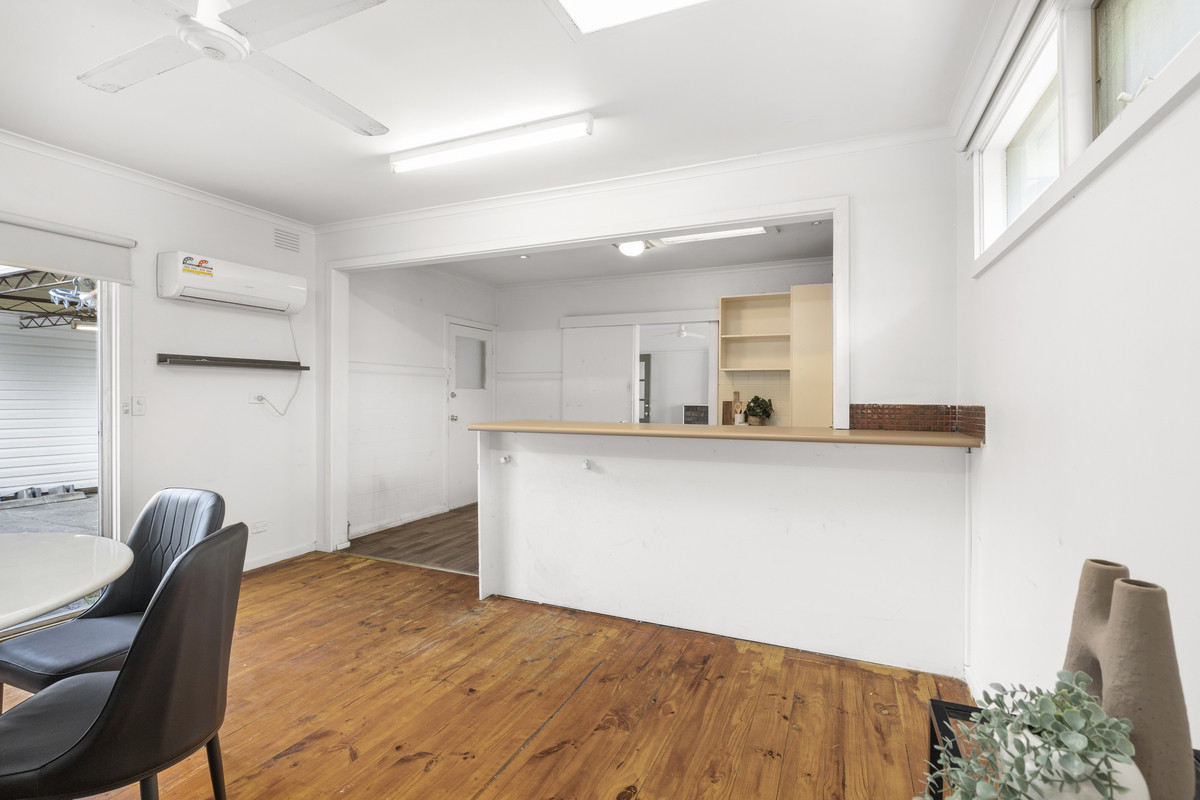 10 Russell Cr, Mount Waverley VIC 3149, Mount Waverley - Thumbnail 6