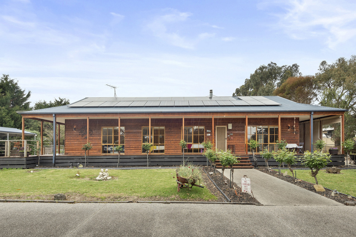 5860 Woodville Street, Drysdale VIC 3222 Stockdale & Leggo