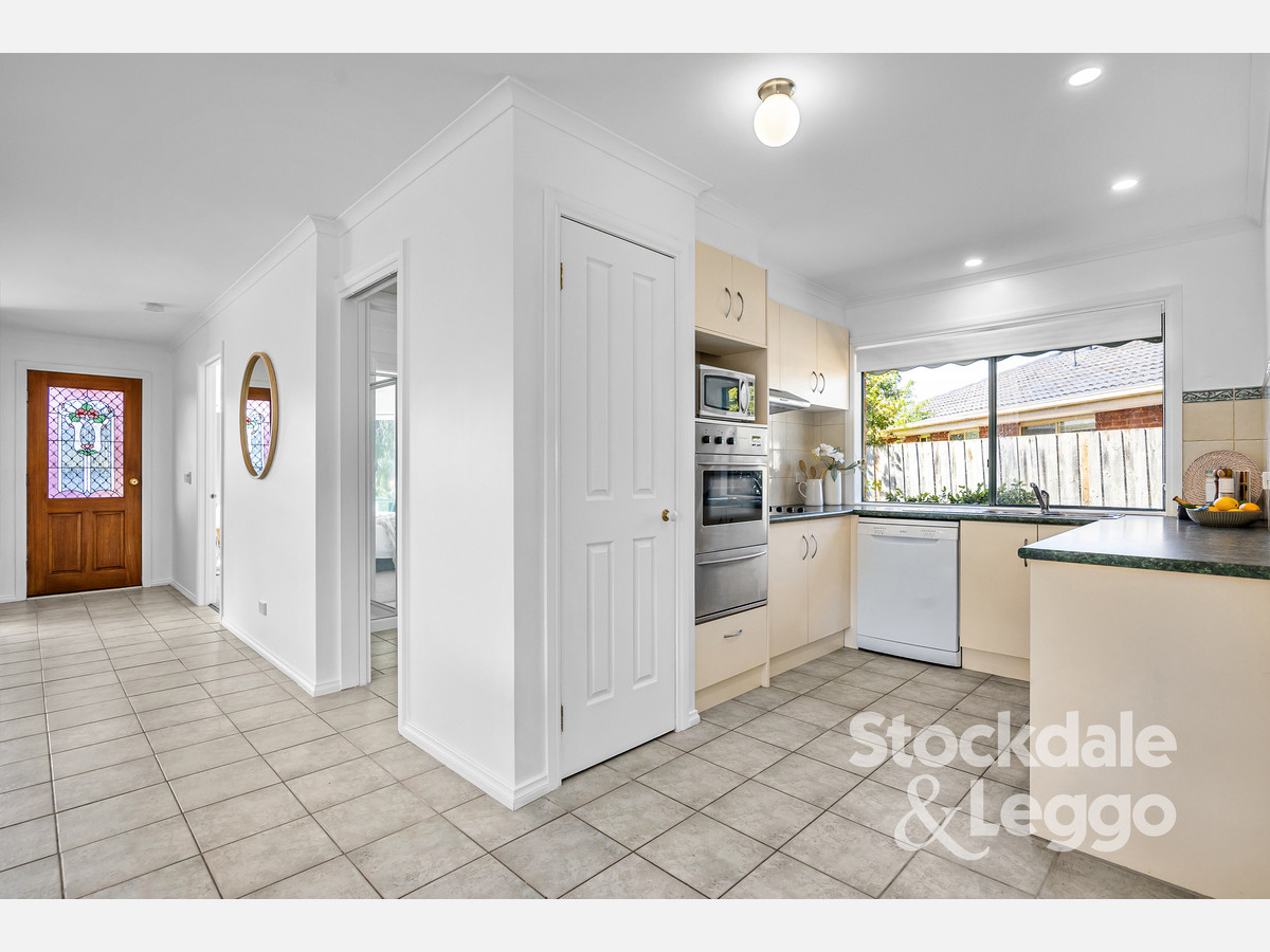 8 Dunstone Drive, Rosebud VIC 3939, Rosebud - Thumbnail 3
