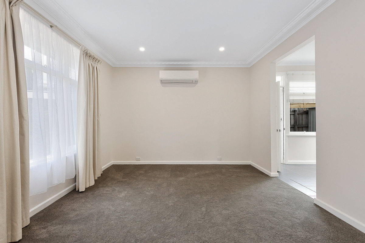 1 / 68 Linda Crescent, Ferntree Gully VIC 3156, Ferntree Gully - Thumbnail 3