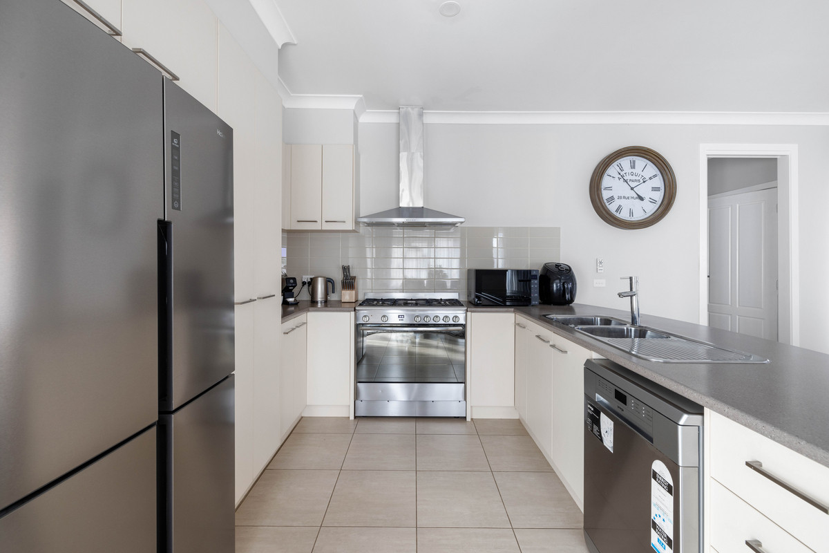 2 / 61 Maude Avenue, Glenroy VIC 3046, Glenroy - Thumbnail 3