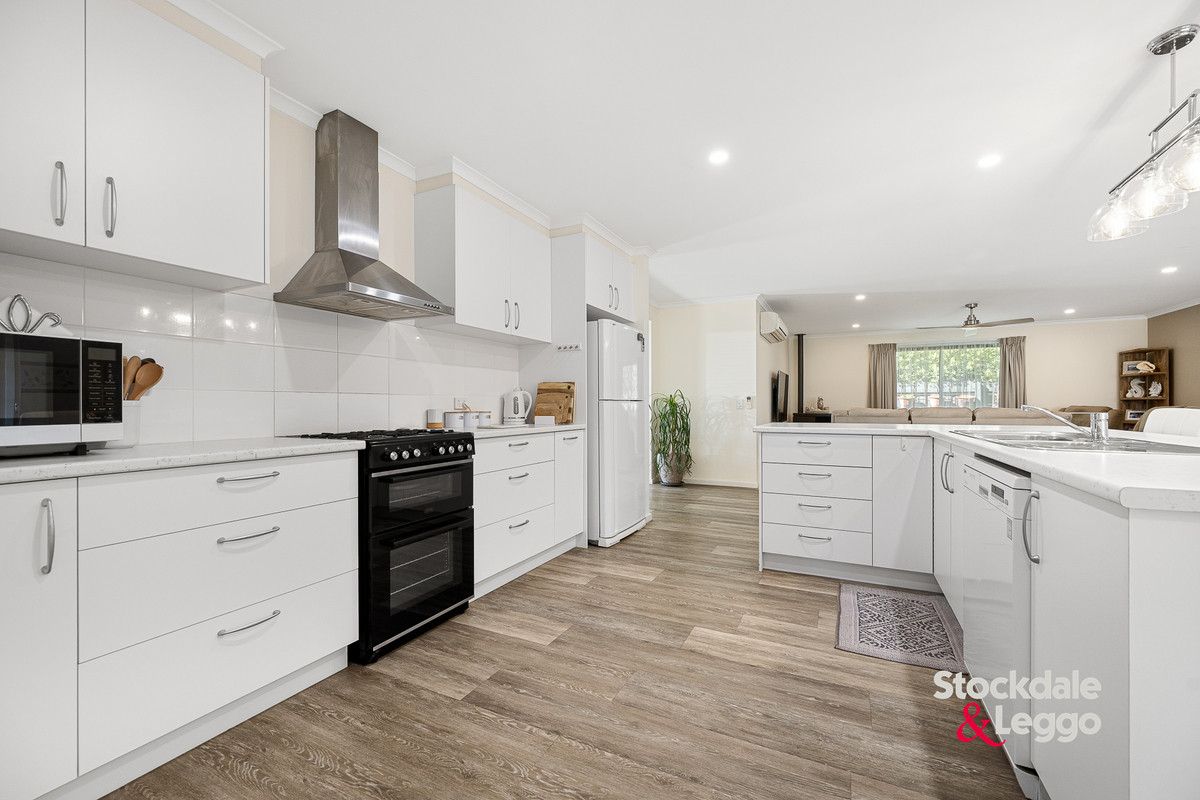 11-13 Jazmine Court, INVERLOCH VIC 3996, Inverloch - Thumbnail 2