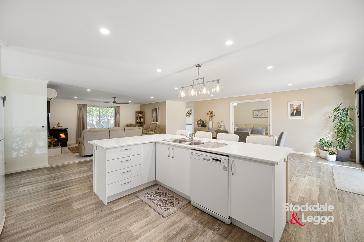 11-13 Jazmine Court, INVERLOCH VIC 3996, Inverloch - Thumbnail 3