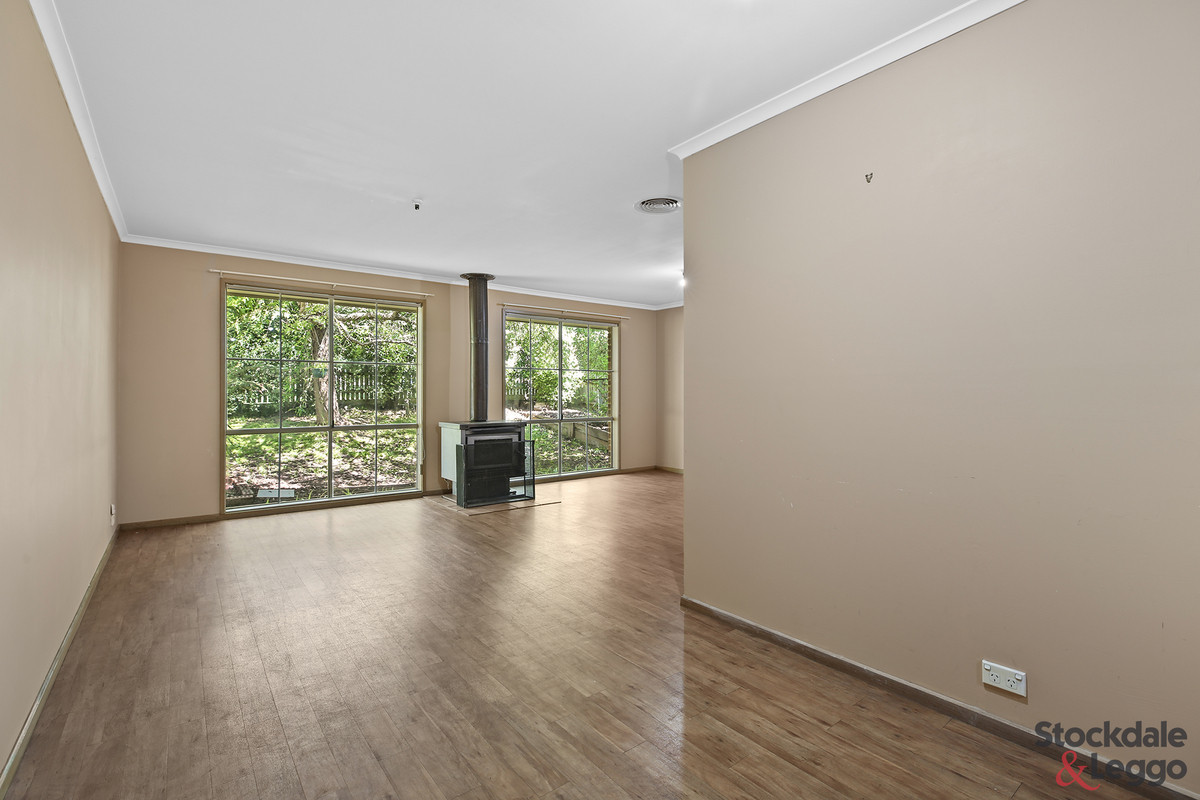 9 Bourke Street, Mirboo North VIC 3871, Mirboo North - Thumbnail 3