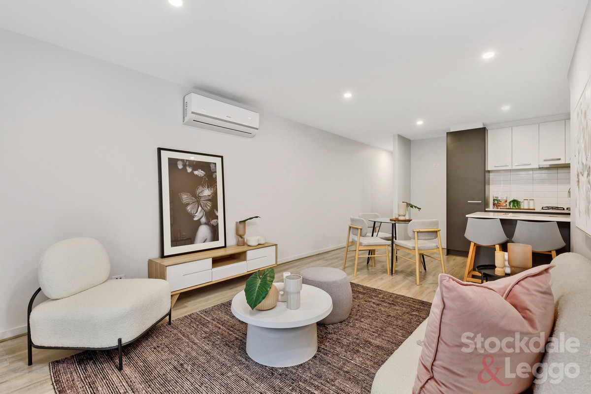 36 Stonewood Circuit, Hadfield VIC 3046, Hadfield - Thumbnail 2