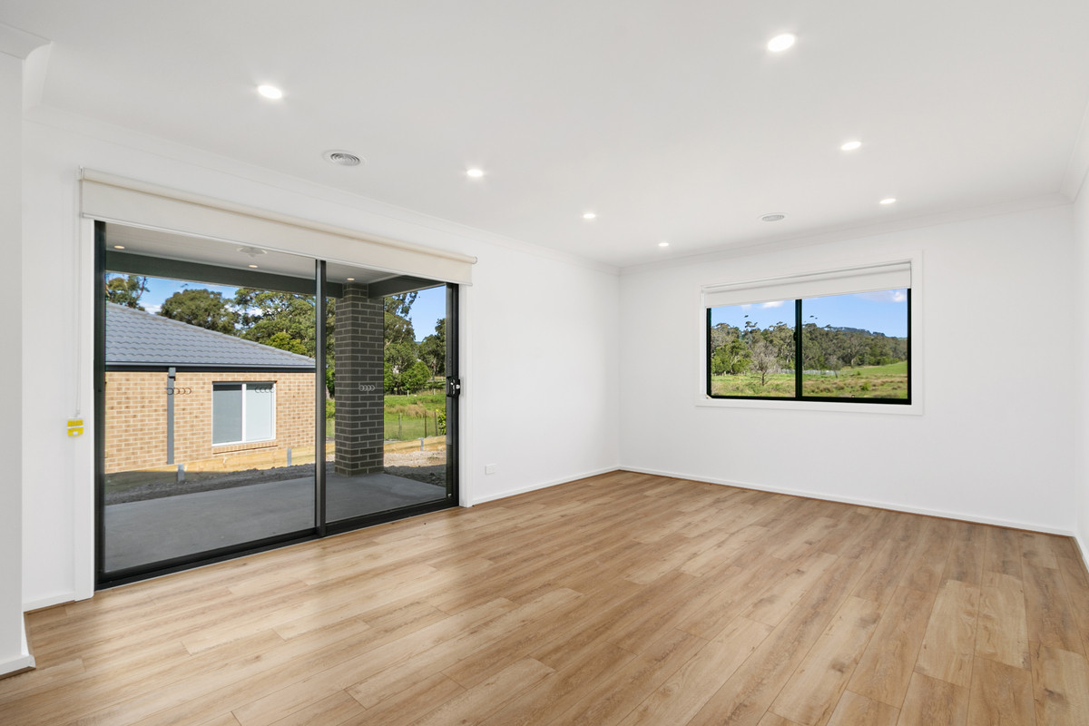 10 Emerald Court, Churchill VIC 3842, Churchill - Thumbnail 4