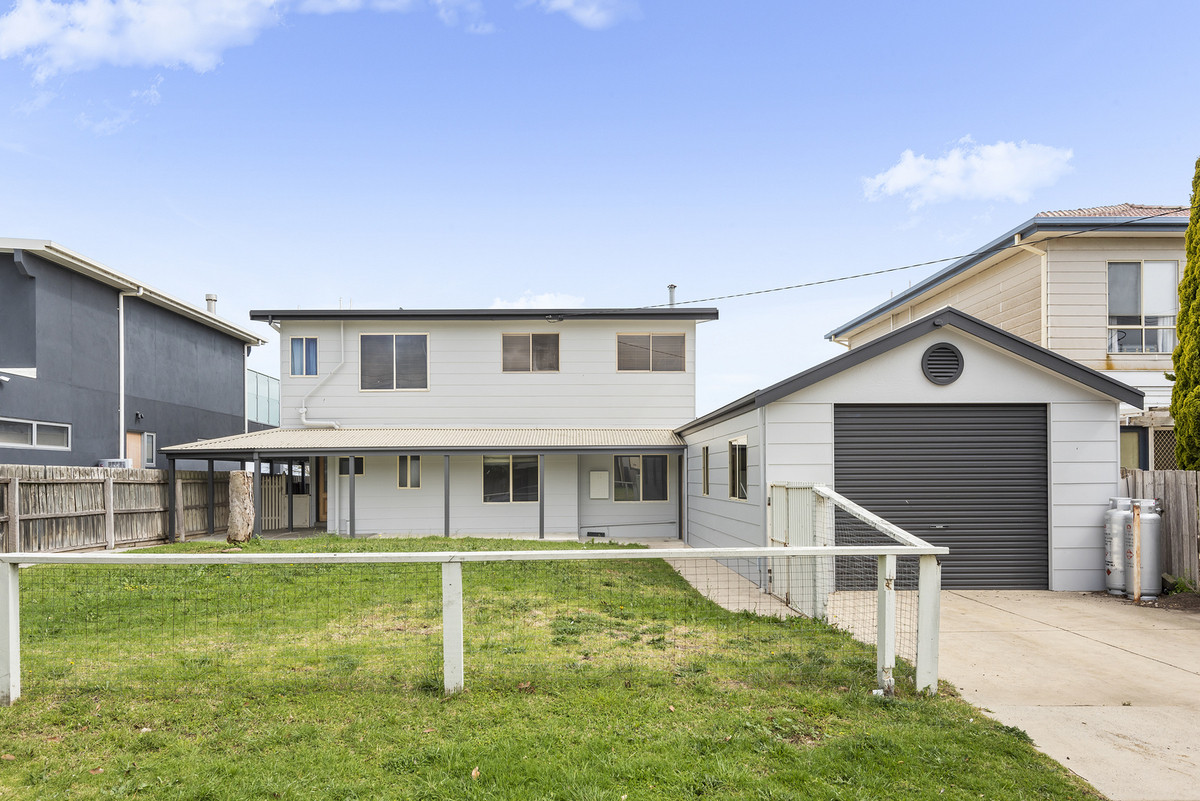 42 Ramblers Road, Portarlington VIC 3223 Stockdale & Leggo