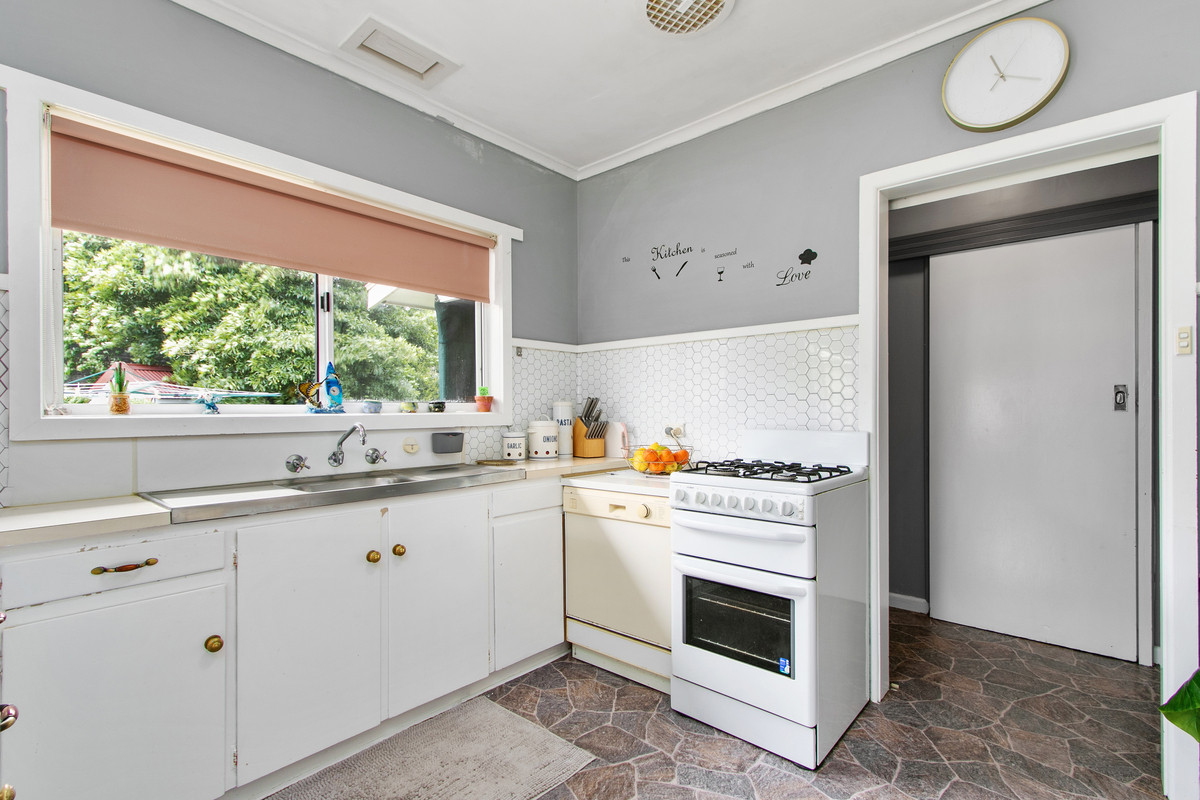 19 Wilson Street, Morwell VIC 3840, Morwell - Thumbnail 5