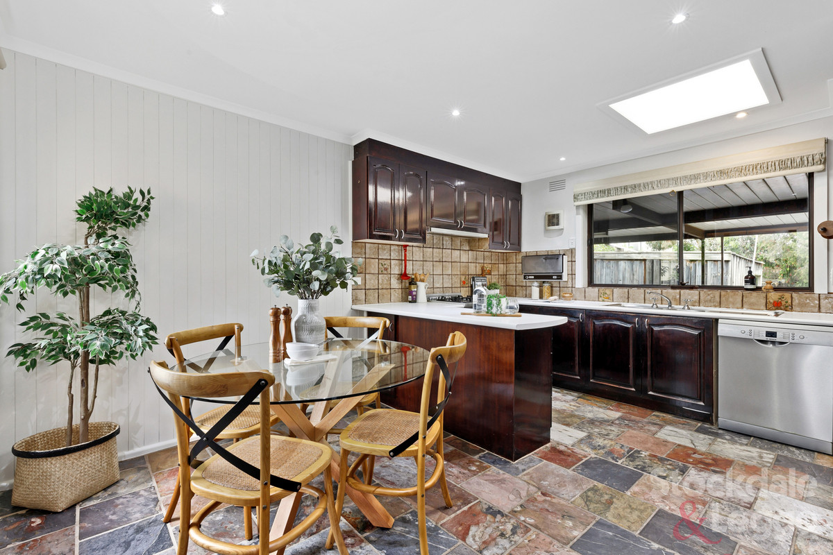 1 Valley Crescent, Glenroy VIC 3046, Glenroy - Thumbnail 5