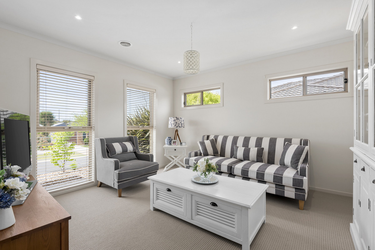 20 Eastwood Crescent, DRYSDALE VIC 3222, Clifton Springs - Thumbnail 2