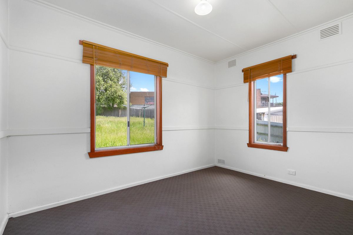 10 Dunbar Avenue, MORWELL VIC 3840, Morwell - Thumbnail 7