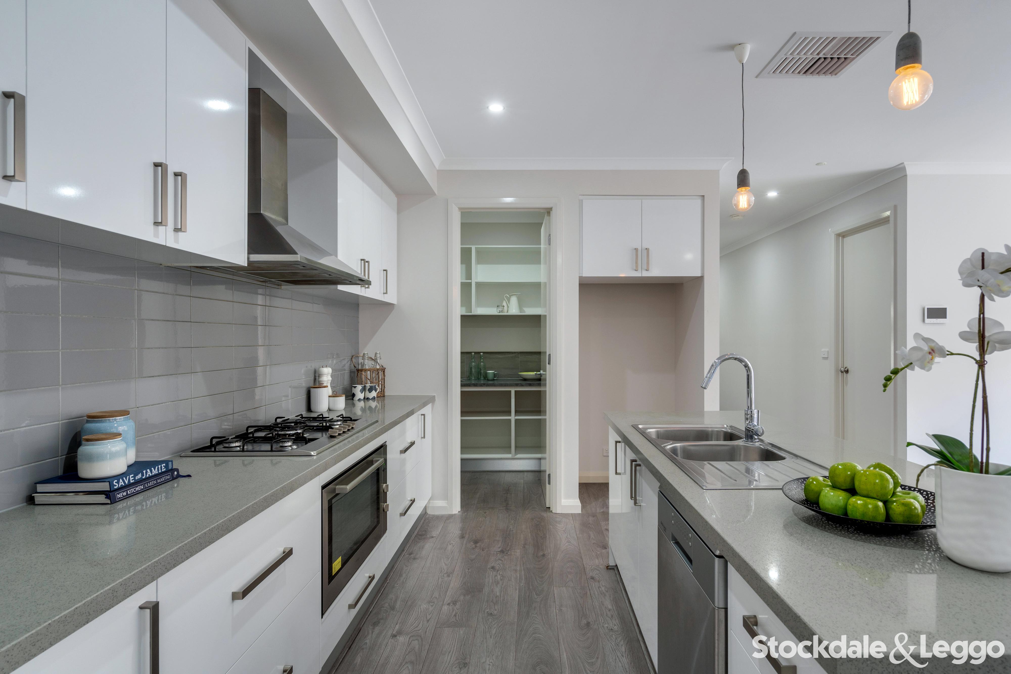 2 Fenwick Parade, Mickleham VIC, Mickleham - Thumbnail 4