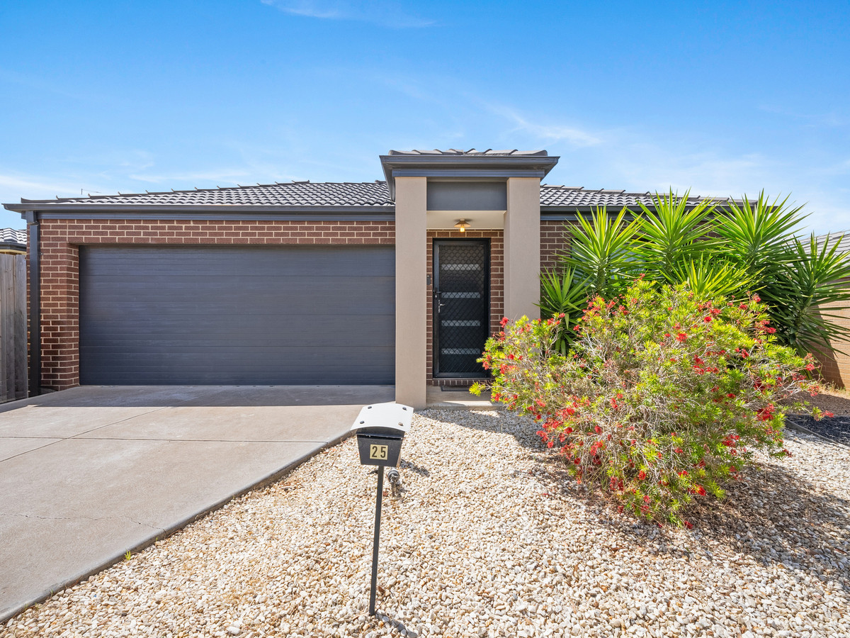 25 Trask Rise, BACCHUS MARSH VIC 3340 Stockdale & Leggo