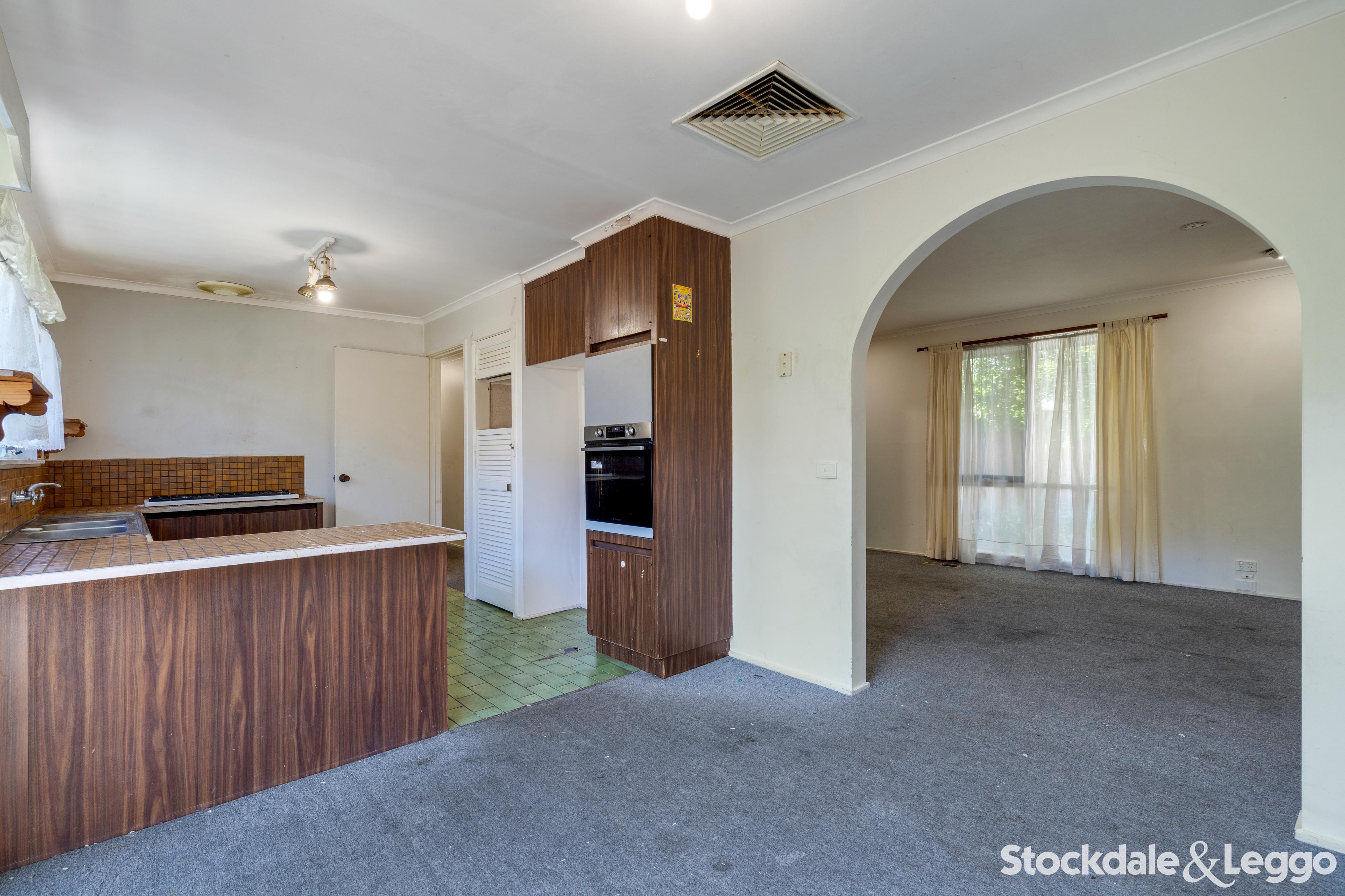 9 Mitford Crescent, Craigieburn VIC, Craigieburn - Thumbnail 5