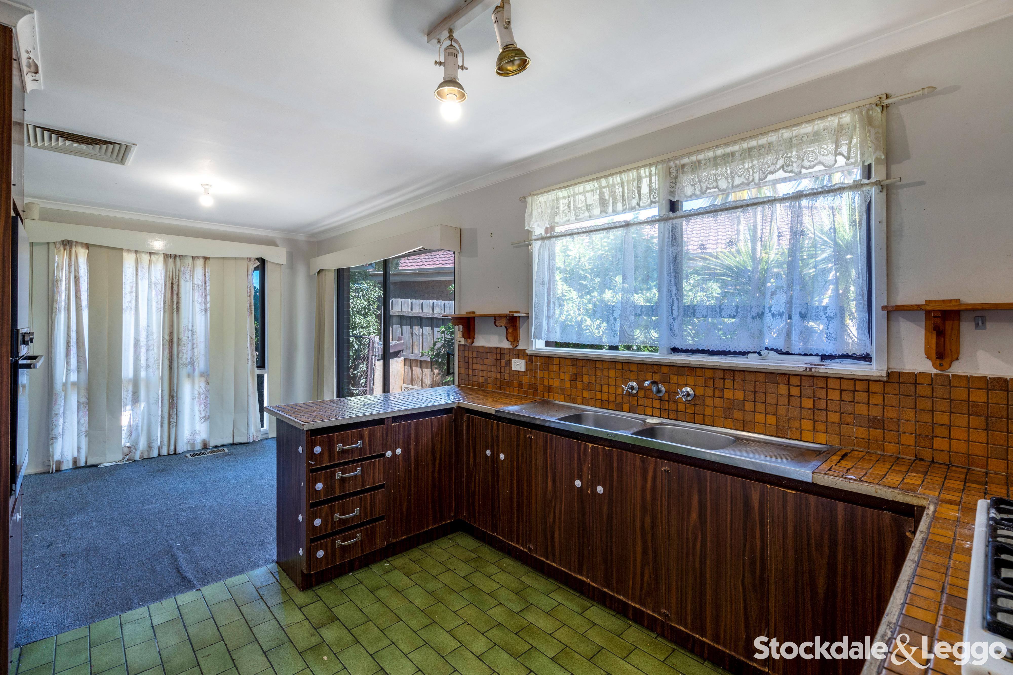9 Mitford Crescent, Craigieburn VIC, Craigieburn - Thumbnail 6