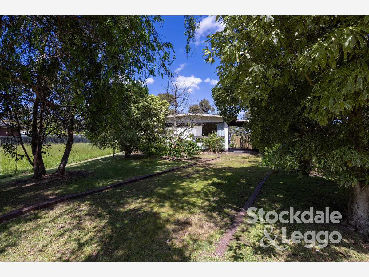 10 Hilary Avenue, McCrae VIC 3938, McCrae - Thumbnail 2