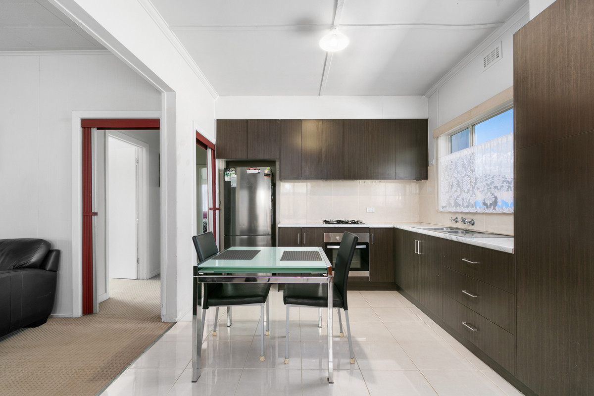 30 Collins Street, Morwell VIC 3840, Morwell - Thumbnail 2