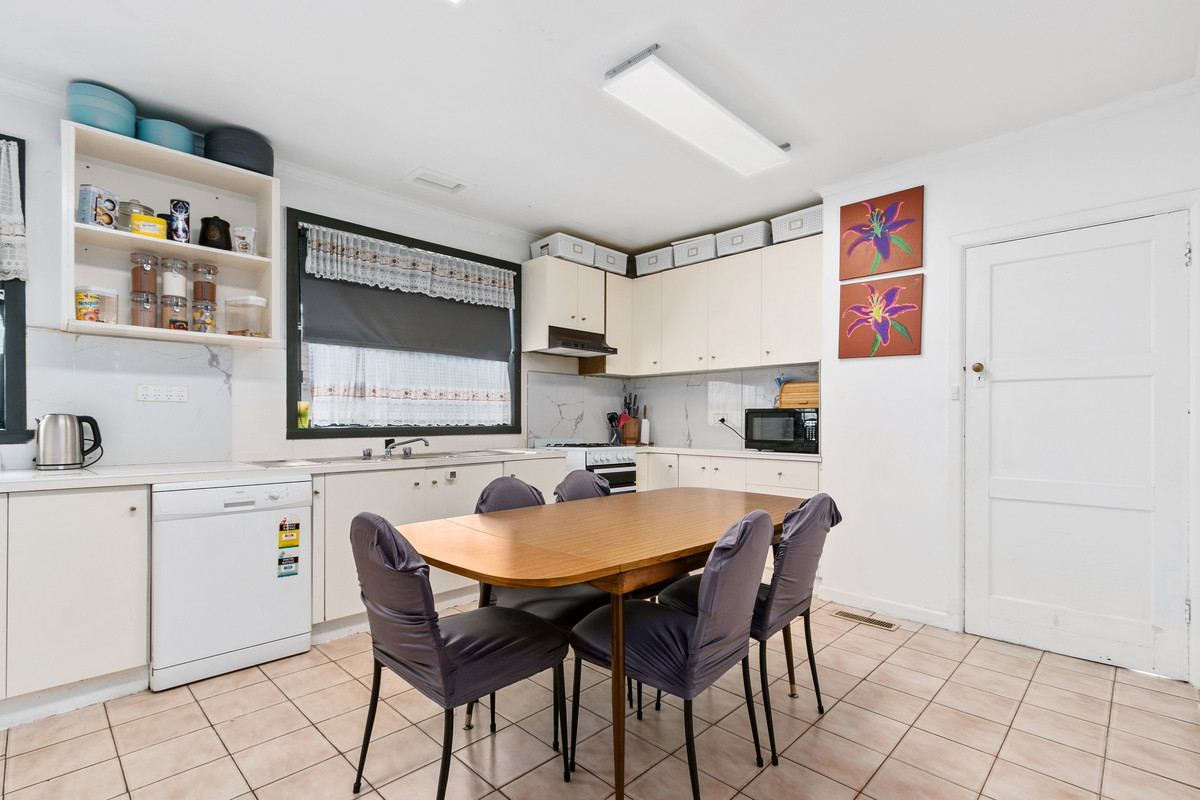 24 Evans Street, MORWELL VIC 3840, Morwell - Thumbnail 3