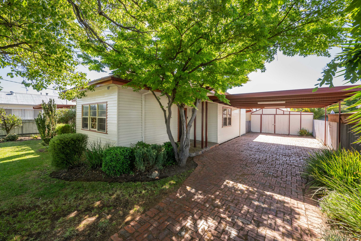 17 Leahy Street, Shepparton VIC 3630 Stockdale & Leggo