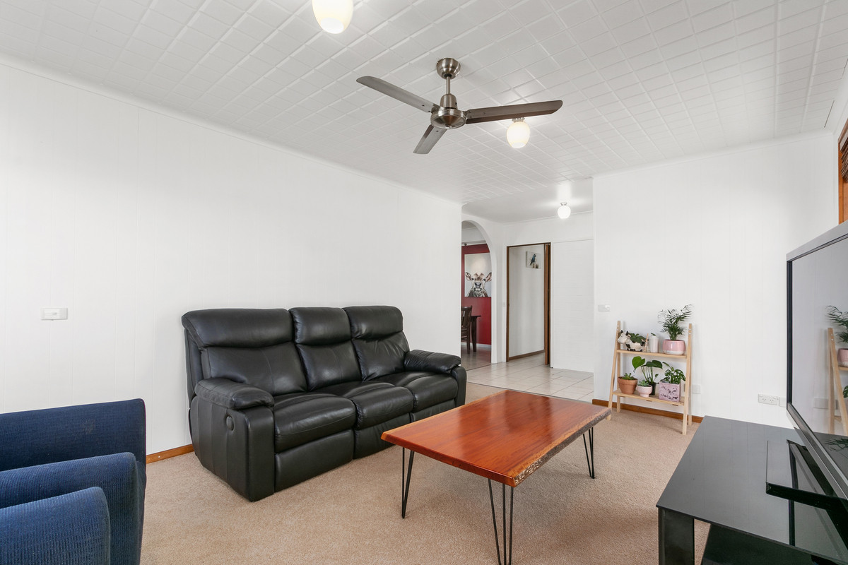 21 Blackwood Crescent, CHURCHILL VIC 3842, Churchill - Thumbnail 3