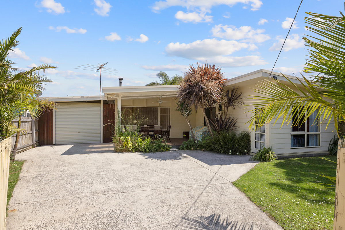 13 Phillip Island Road, Sunderland Bay VIC 3922, Sunderland Bay - Thumbnail 3