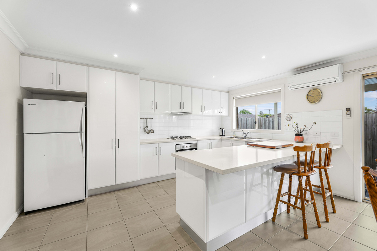 3 / 16 Thomas Street, Pakenham VIC 3810, Pakenham - Thumbnail 3