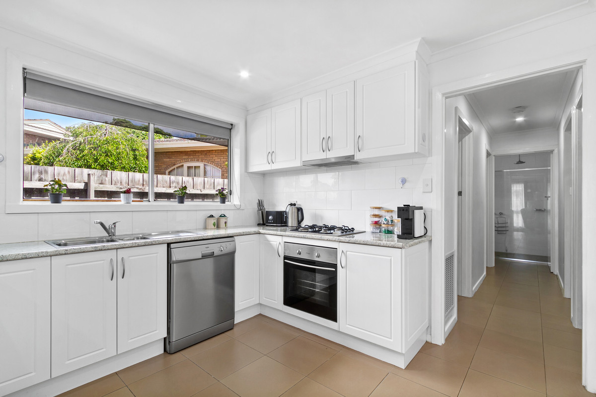 9 Catterick Avenue, CHURCHILL VIC 3842, Churchill - Thumbnail 5