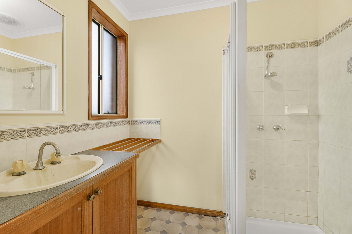 8 Cobram Court, PAKENHAM VIC 3810, Pakenham - Thumbnail 4