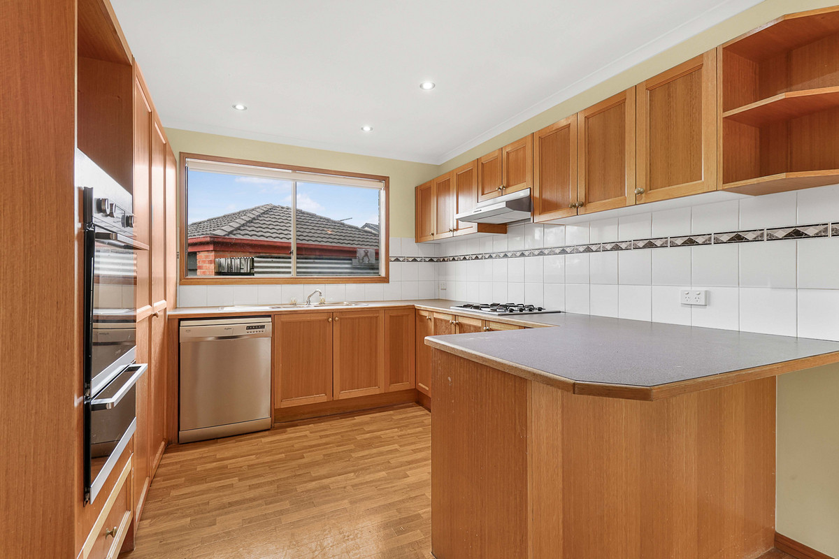 8 Cobram Court, PAKENHAM VIC 3810, Pakenham - Thumbnail 5