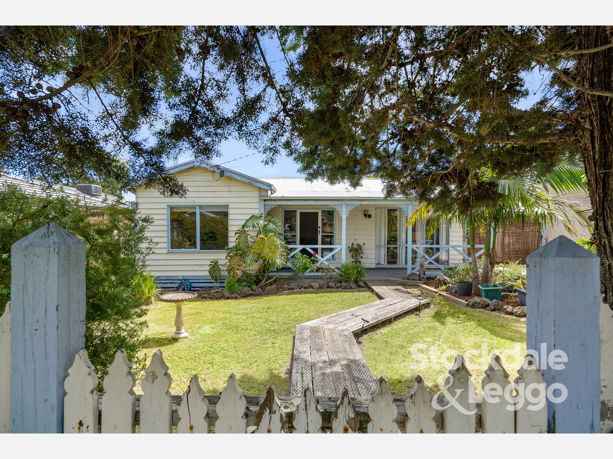 36 Foam Street, Rosebud VIC 3939, Rosebud - Thumbnail 2