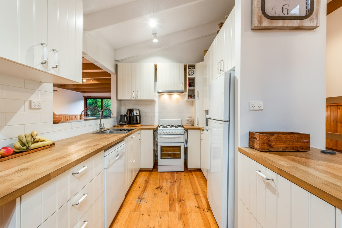 22 Wilma Avenue, Seville East VIC 3139, Seville East - Thumbnail 5