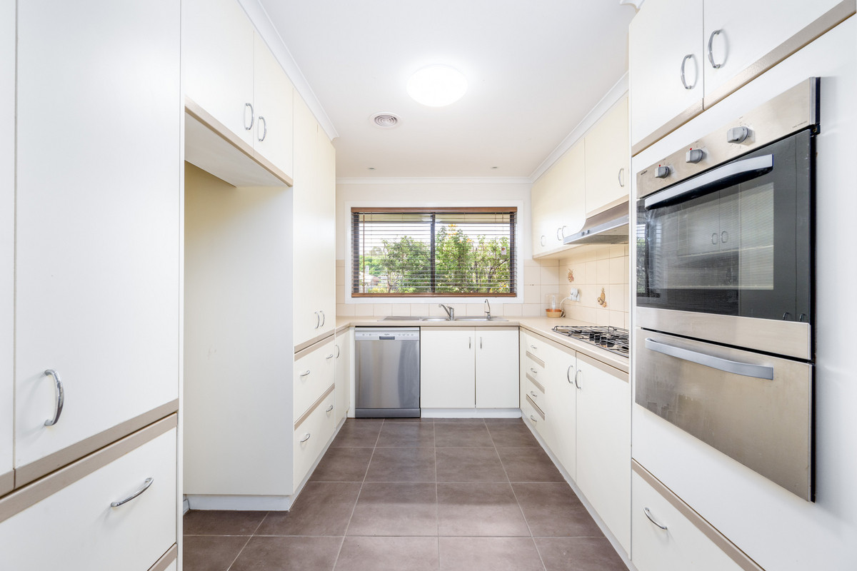41 Lachlan Crescent, Shepparton VIC 3630, Shepparton - Thumbnail 2