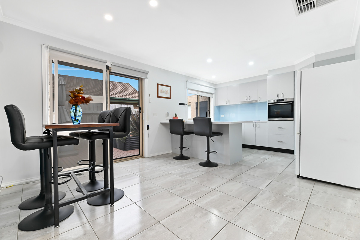 2 / 12 Tamarisk Road, NARRE WARREN VIC 3805, Narre Warren - Thumbnail 3