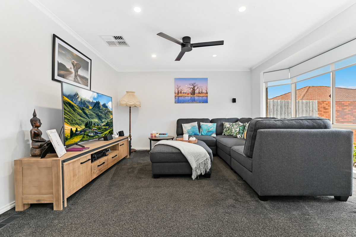 2 / 12 Tamarisk Road, NARRE WARREN VIC 3805, Narre Warren - Thumbnail 4