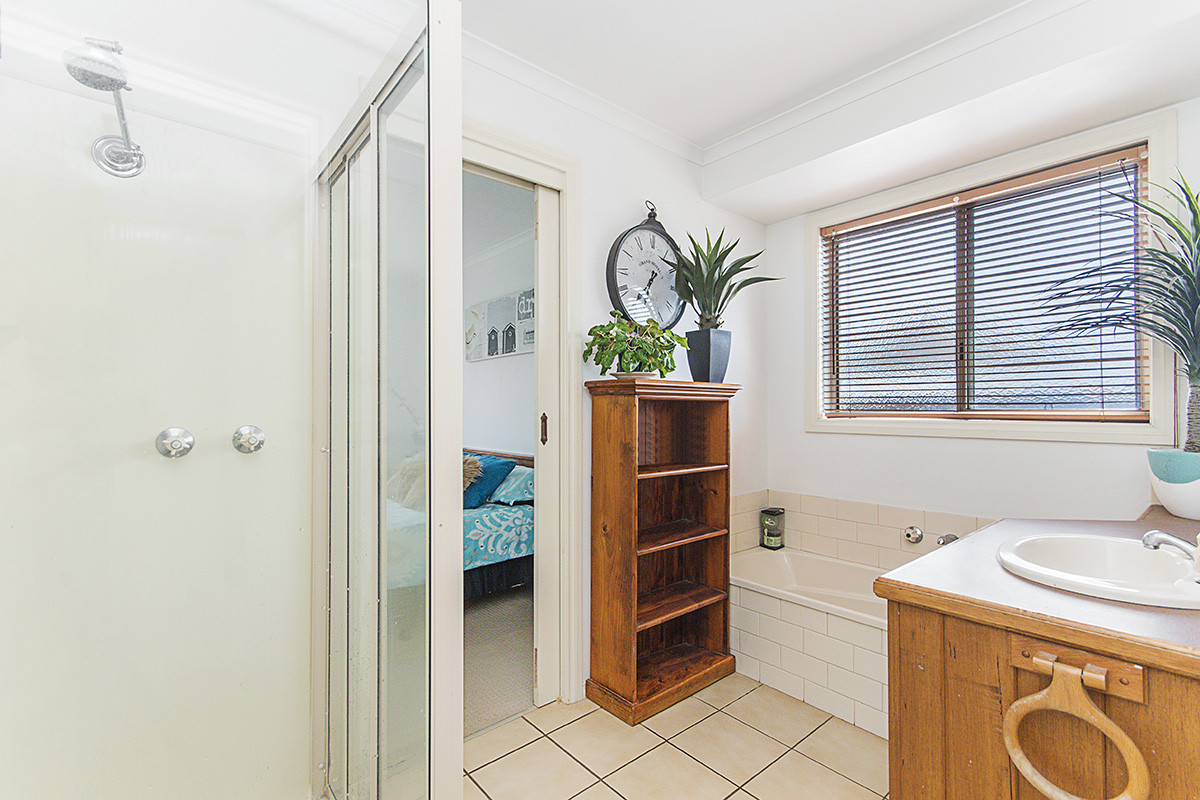 2 Caroville Drive, WARRNAMBOOL VIC 3280, Warrnambool - Thumbnail 5