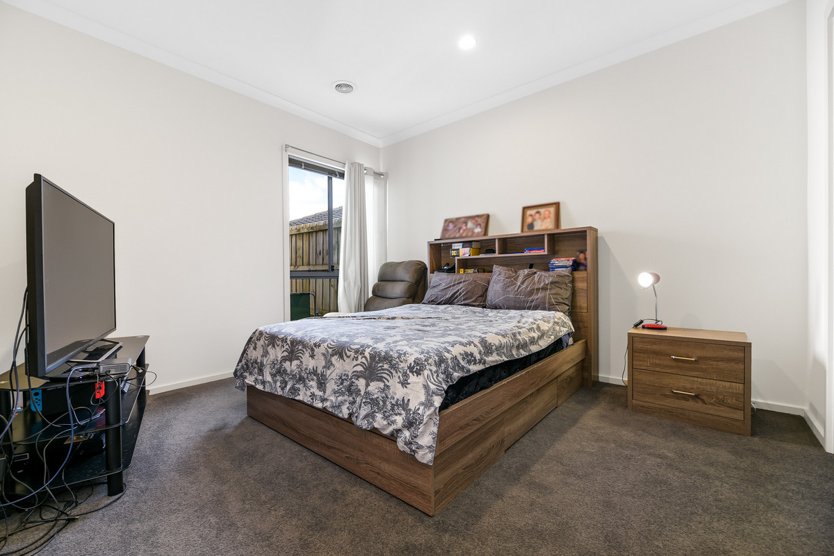 23 Denistoun Crescent, Cranbourne VIC 3977, Cranbourne - Thumbnail 8